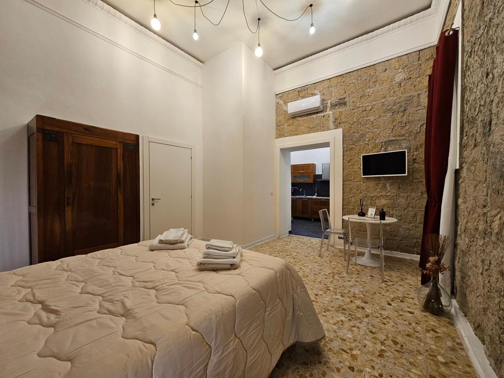 Bethel Come Casa Apartments เนเปิลส์ ภายนอก รูปภาพ