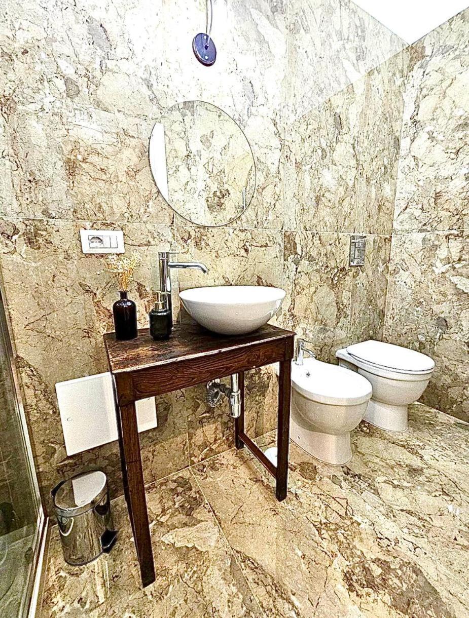 Bethel Come Casa Apartments เนเปิลส์ ภายนอก รูปภาพ