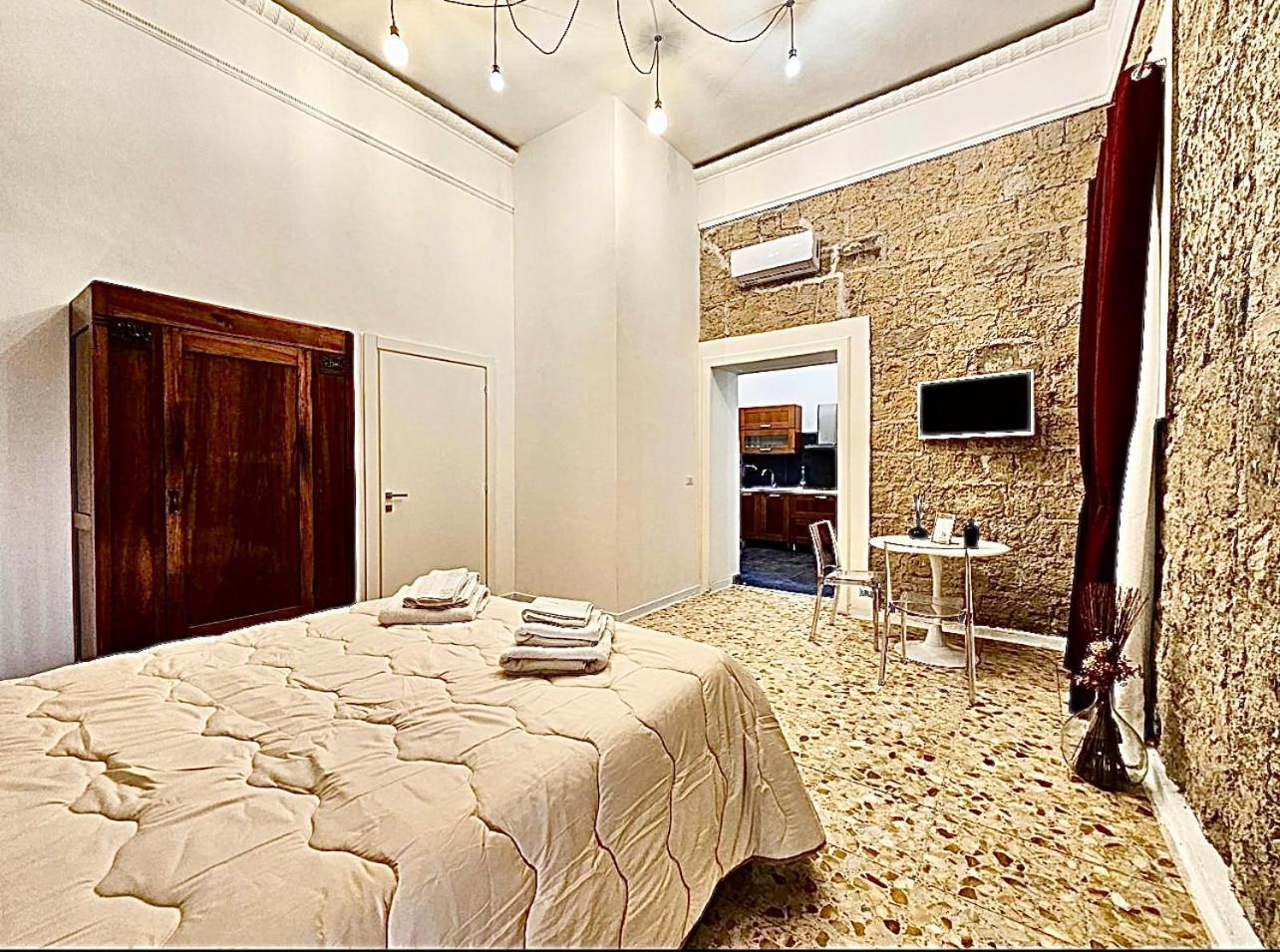 Bethel Come Casa Apartments เนเปิลส์ ภายนอก รูปภาพ