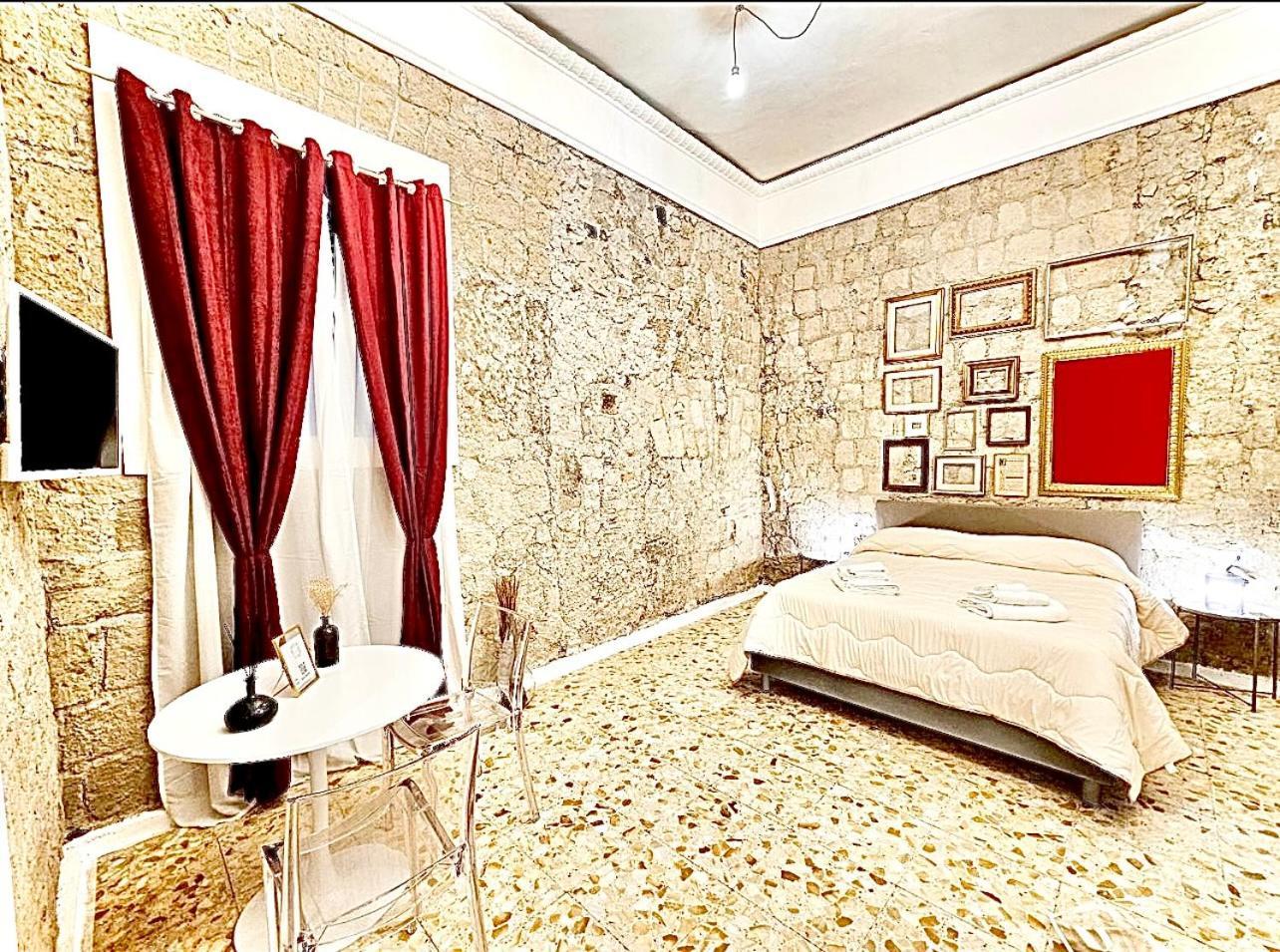 Bethel Come Casa Apartments เนเปิลส์ ภายนอก รูปภาพ