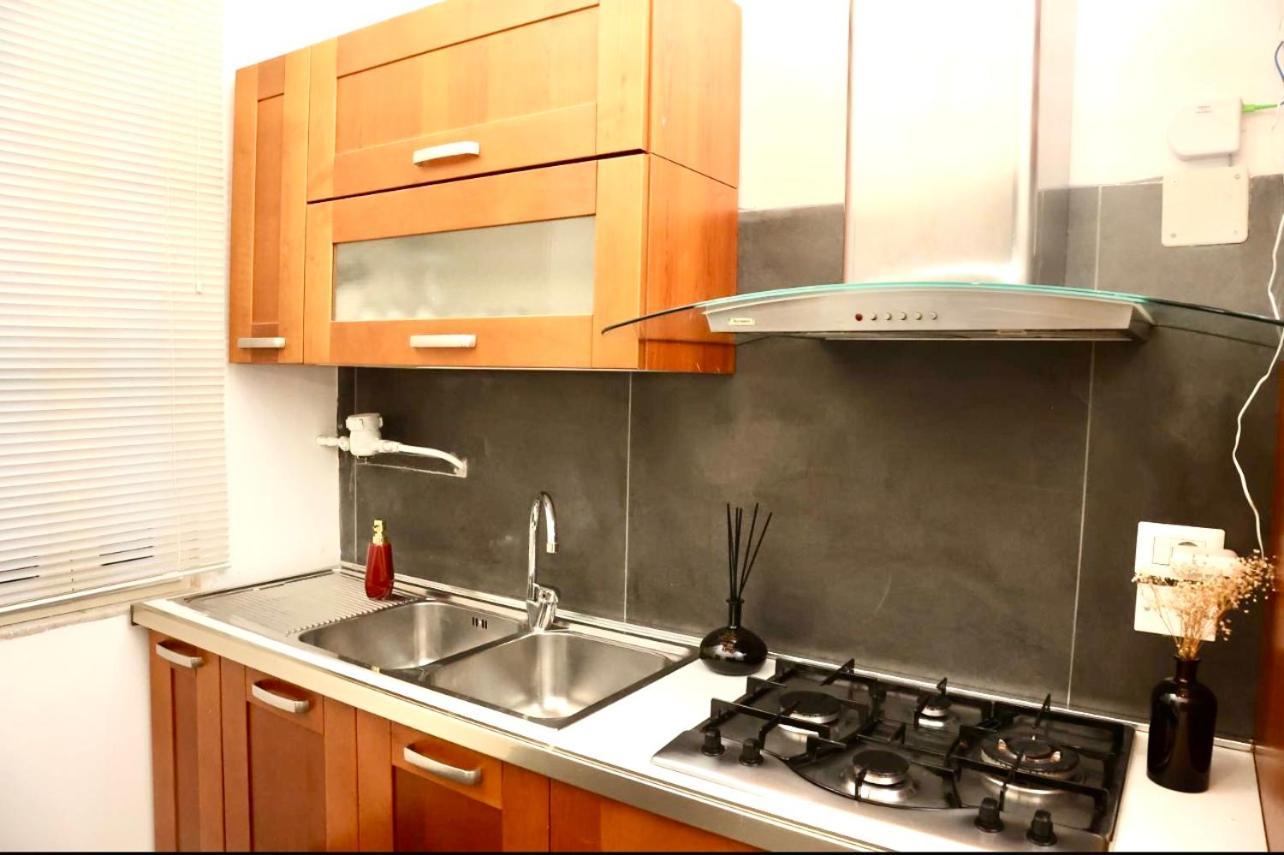 Bethel Come Casa Apartments เนเปิลส์ ภายนอก รูปภาพ